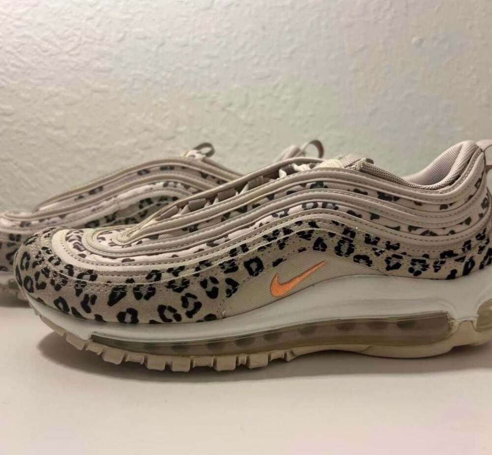 Nike Women's Air Max 97 SE 'Leopard' Desert Sand/Peach Cream (CW5595-001)
